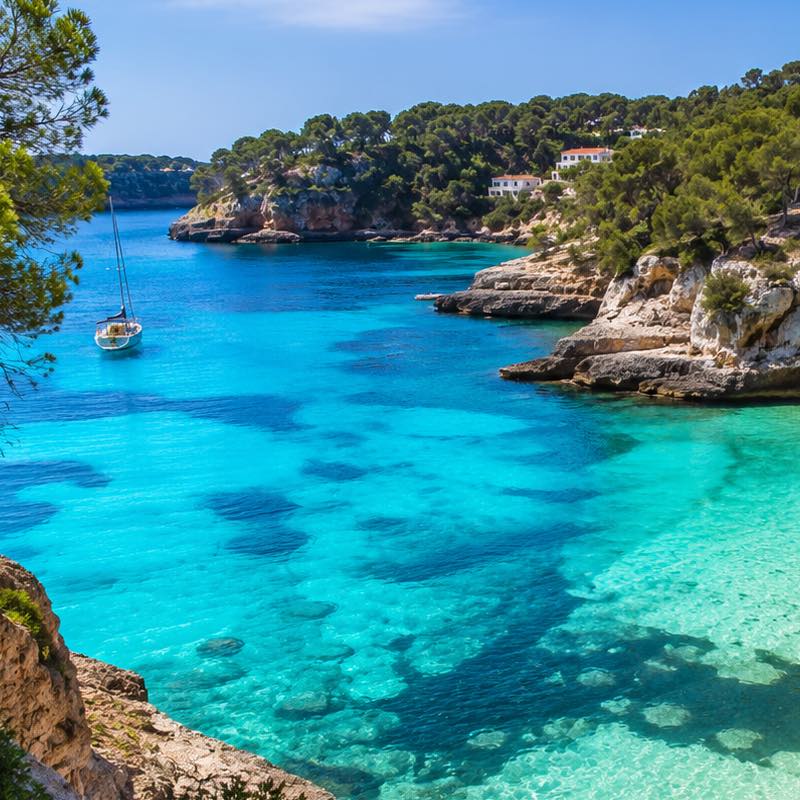 Fly drive Menorca